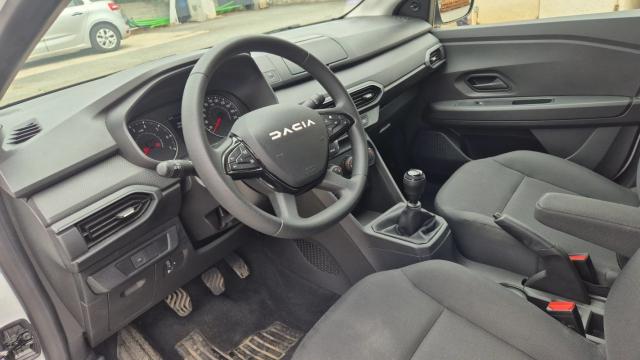 Dacia Sandero image 2