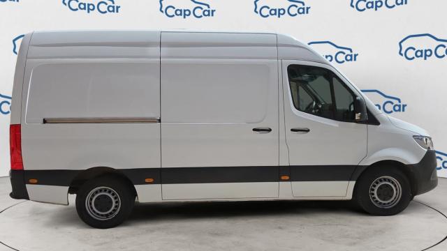 Mercedes Benz Sprinter image 1