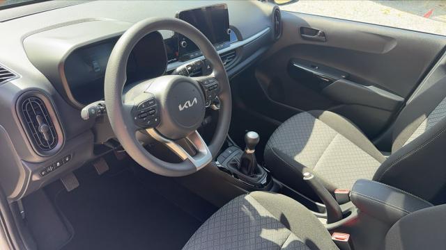 Kia Picanto image 7