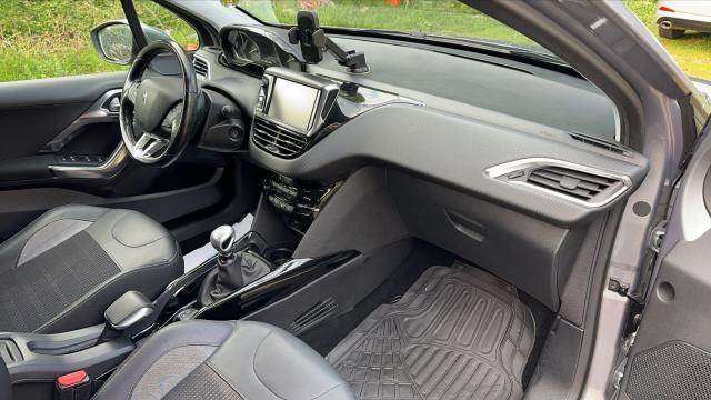 Peugeot 2008 image 4