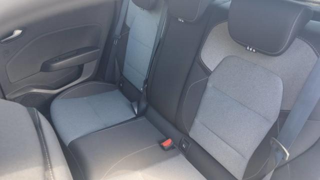 Renault Clio image 7