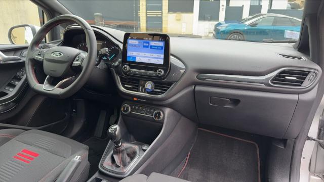 Ford Fiesta image 1