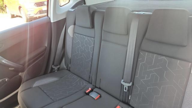 Peugeot 2008 image 6