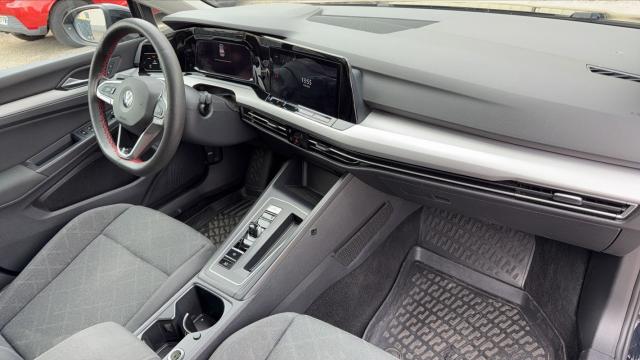 Volkswagen Golf image 6