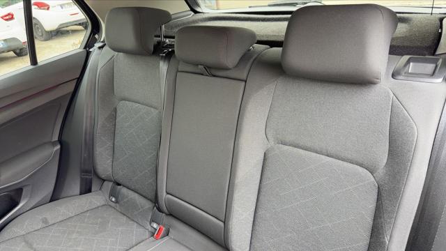 Volkswagen Golf image 7