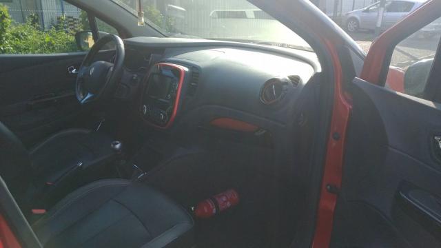 Renault Captur image 2
