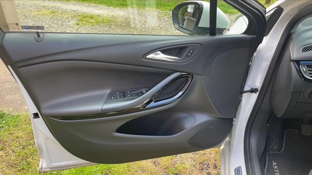 Opel Astra image 4