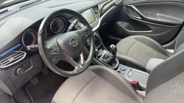 Opel Astra image 6