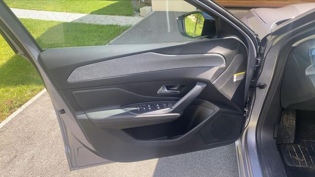 Peugeot 308 image 7