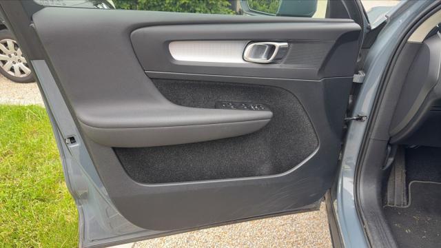Volvo Xc40 image 7