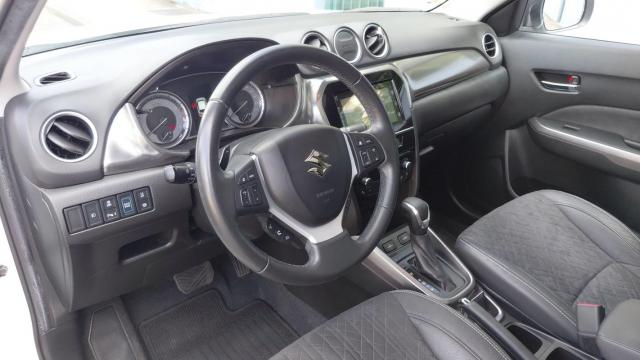 Suzuki Vitara image 3