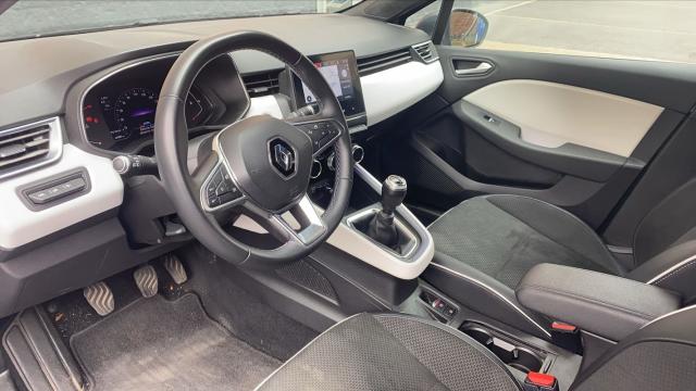 Renault Clio image 1