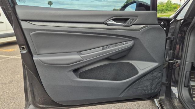 Volkswagen Golf image 4