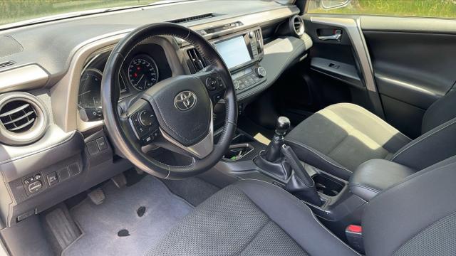 Toyota Rav4 image 4
