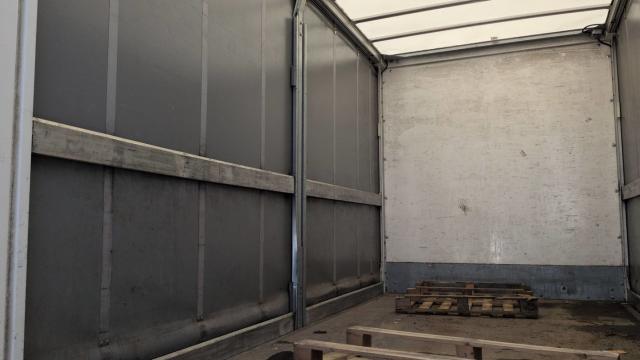 Mercedes Benz Sprinter image 1