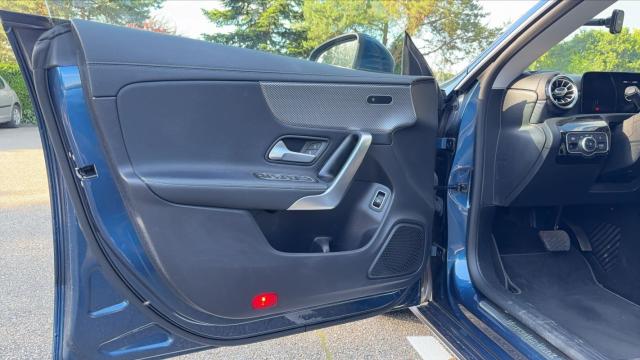 Mercedes Benz Cla Shooting Brake image 2