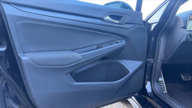 Volkswagen Golf image 5