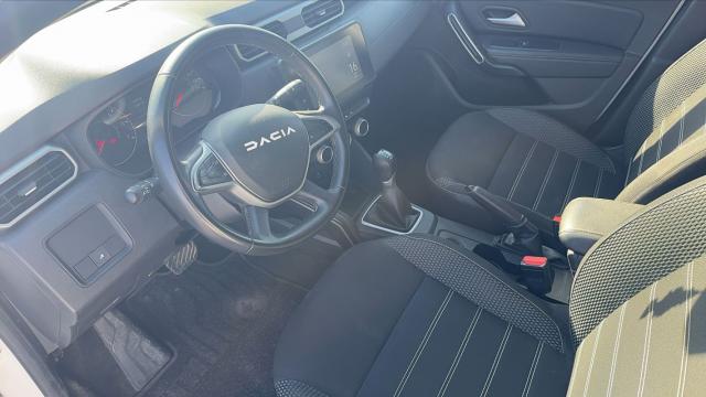 Dacia Duster image 8