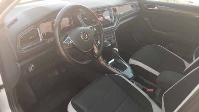 Volkswagen T-Roc image 6