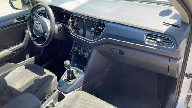 Volkswagen T-Roc image 8