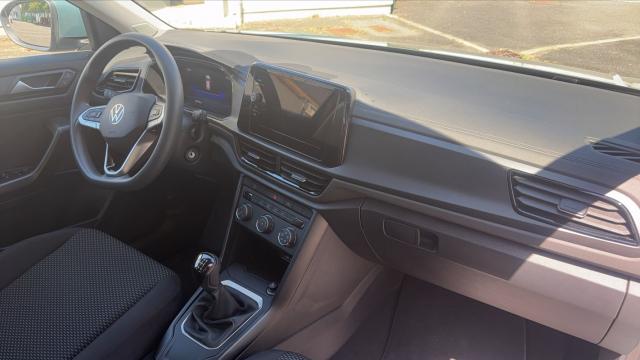 Volkswagen T-Roc image 8