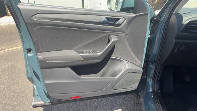 Volkswagen T-Roc image 7