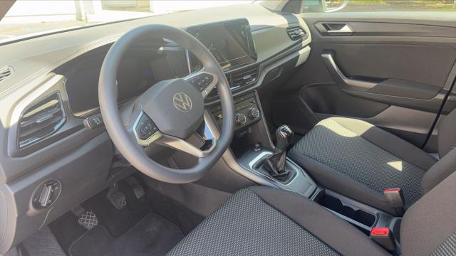 Volkswagen T-Roc image 5