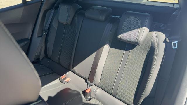 Peugeot 2008 image 3