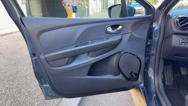 Renault Clio image 9