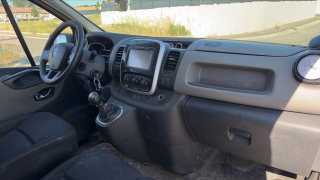 Renault Trafic image 1