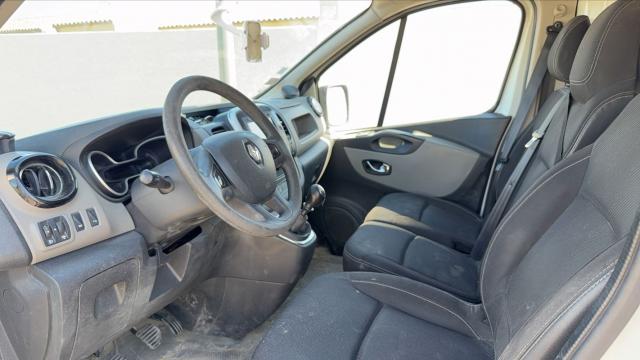 Renault Trafic image 3