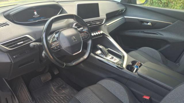 Peugeot 3008 image 8