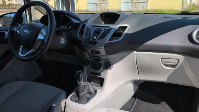 Ford Fiesta image 6