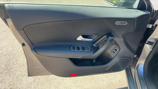 Mercedes Benz Classe Cla image 7