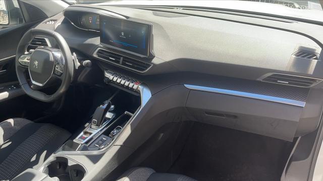 Peugeot 3008 image 8