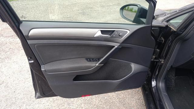 Volkswagen Golf image 7