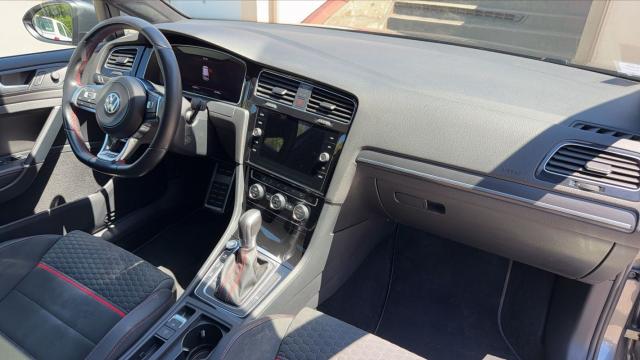 Volkswagen Golf image 7