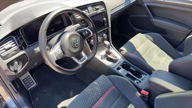 Volkswagen Golf image 5