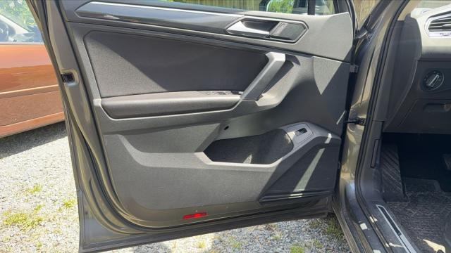 Volkswagen Tiguan image 8