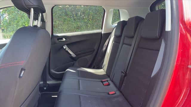 Peugeot 2008 image 2