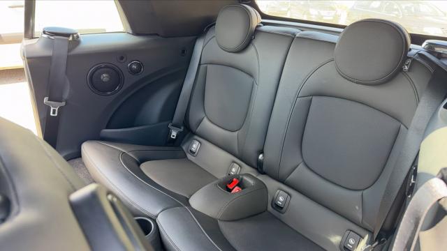 Mini Cabrio image 1