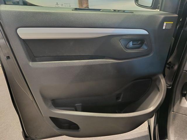 Citroen Jumpy image 2