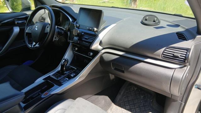 Mitsubishi Eclipse Cross image 3