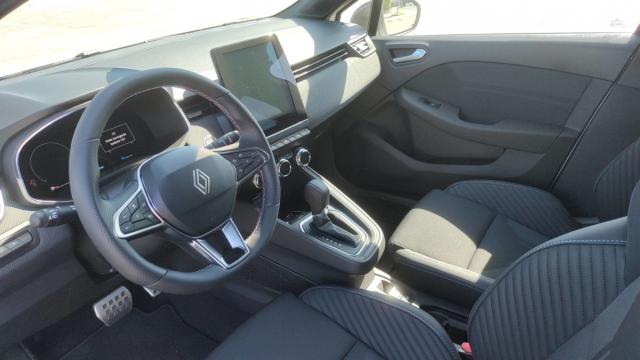 Renault Clio image 8