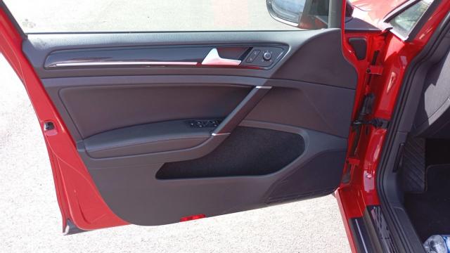 Volkswagen Golf image 7