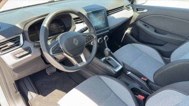 Renault Clio image 6