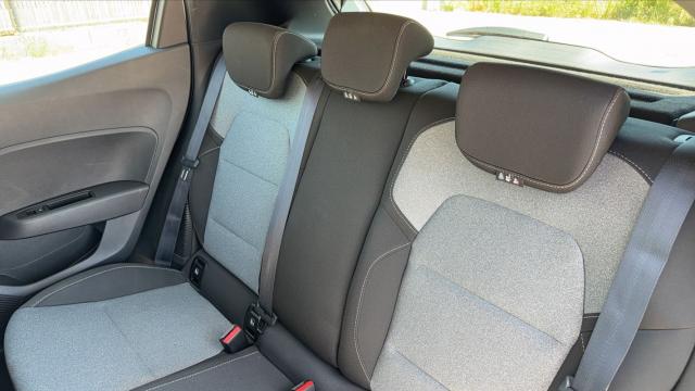 Renault Clio image 9