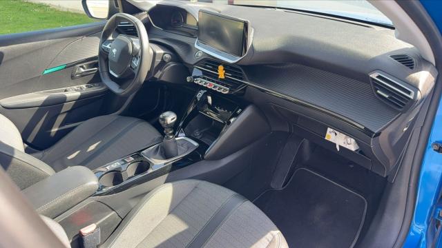 Peugeot 208 image 7