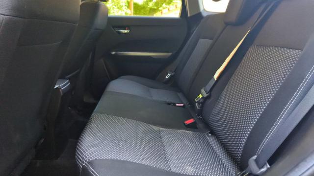Suzuki Vitara image 6