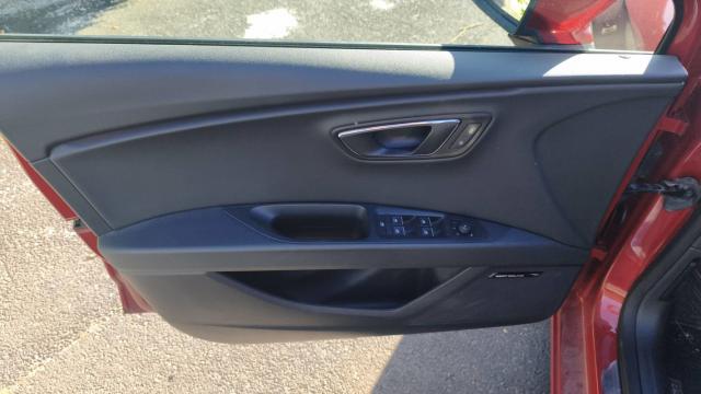 Seat Leon image 3